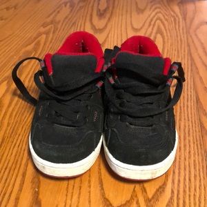 Boys children’s Place sneakers